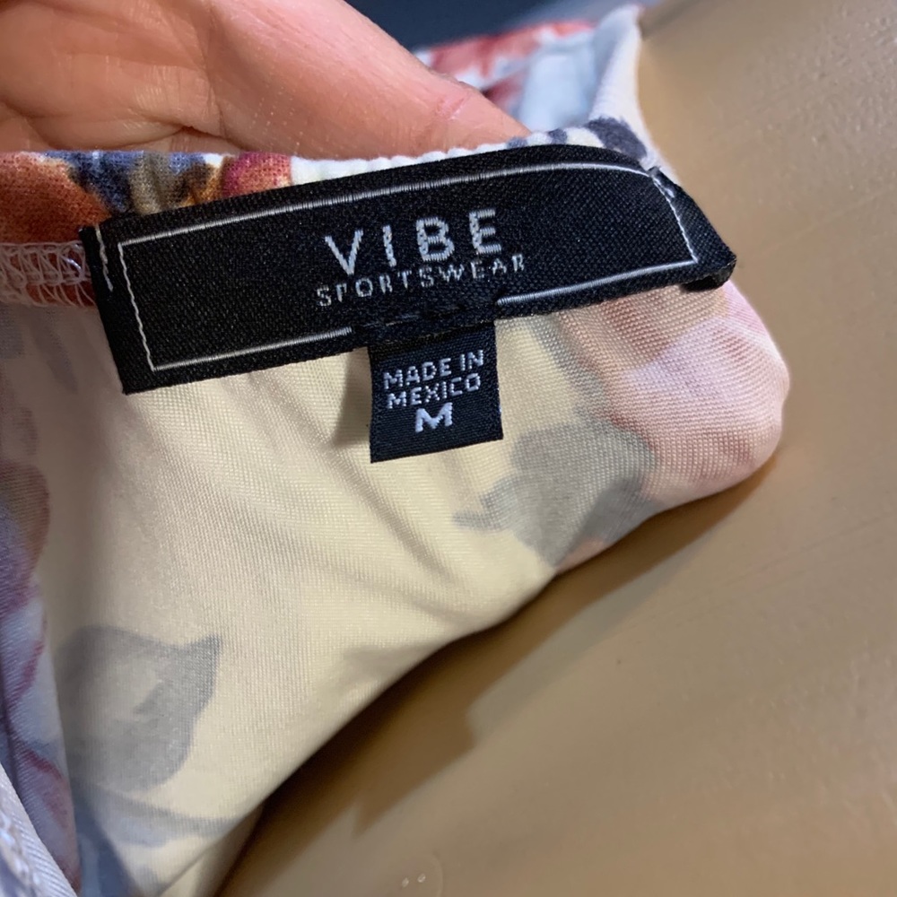Vibe Off-Shoulder Top - Picture 5 of 5
